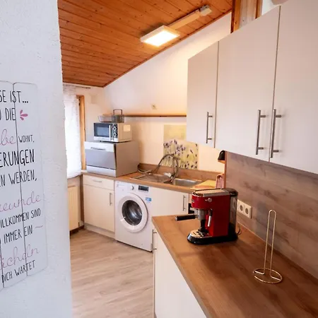 Charmantes 1-zimmer Loft - Parkplatz - Bushaltestelle