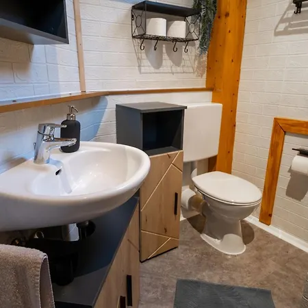 Charmantes 1-zimmer Loft - Parkplatz - Bushaltestelle * Niefern-Öschelbronn